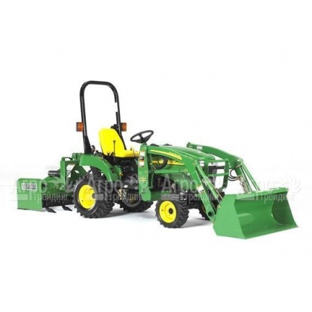 Многофункциональный минитрактор John Deere 2320 в Комсомольске-на-Амуре