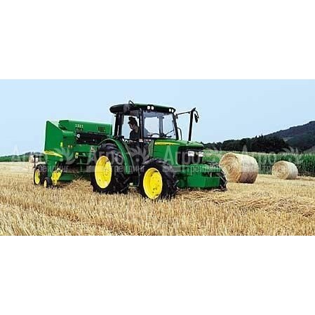 Многофункциональный минитрактор John Deere 5215 в Комсомольске-на-Амуре